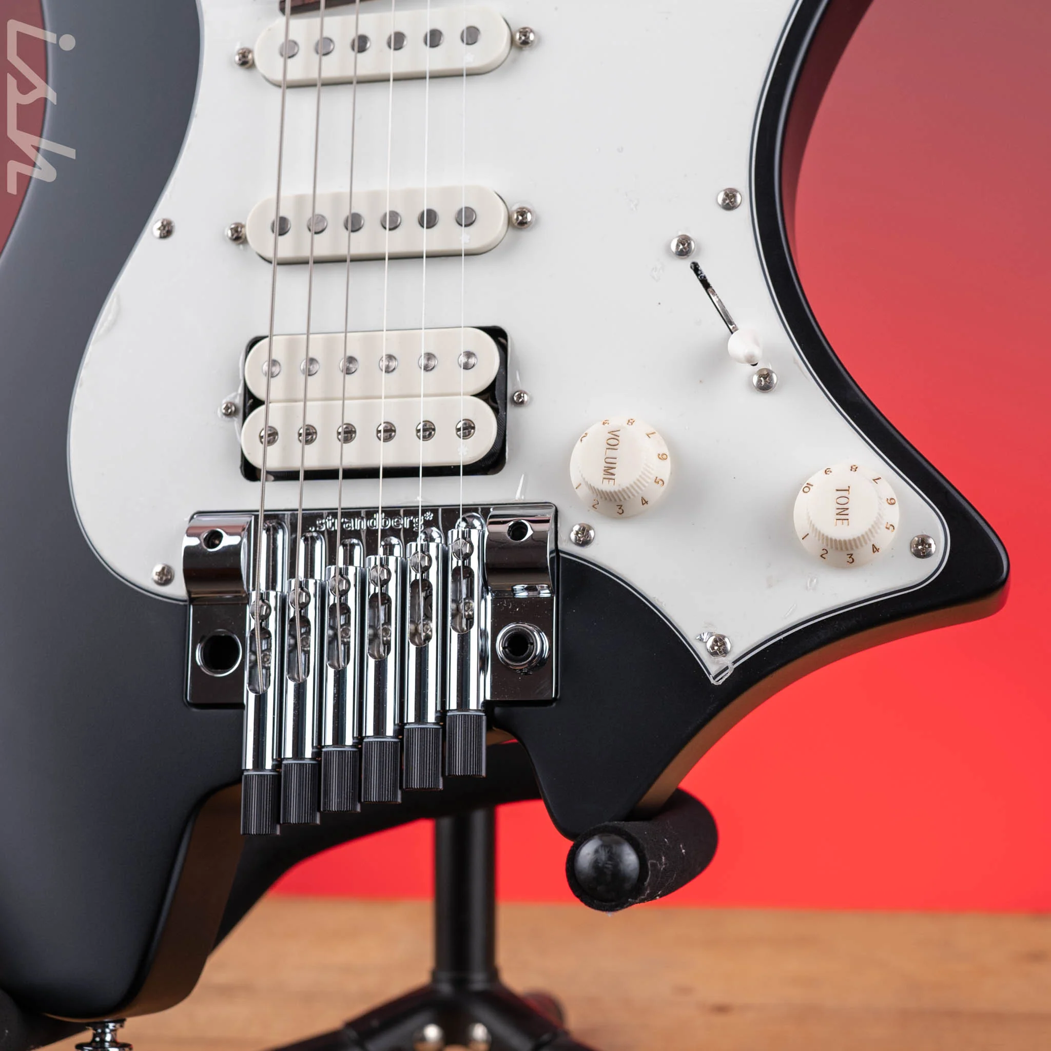 Strandberg Boden Classic NX 6 Tremolo Black Rosewood - Image 4