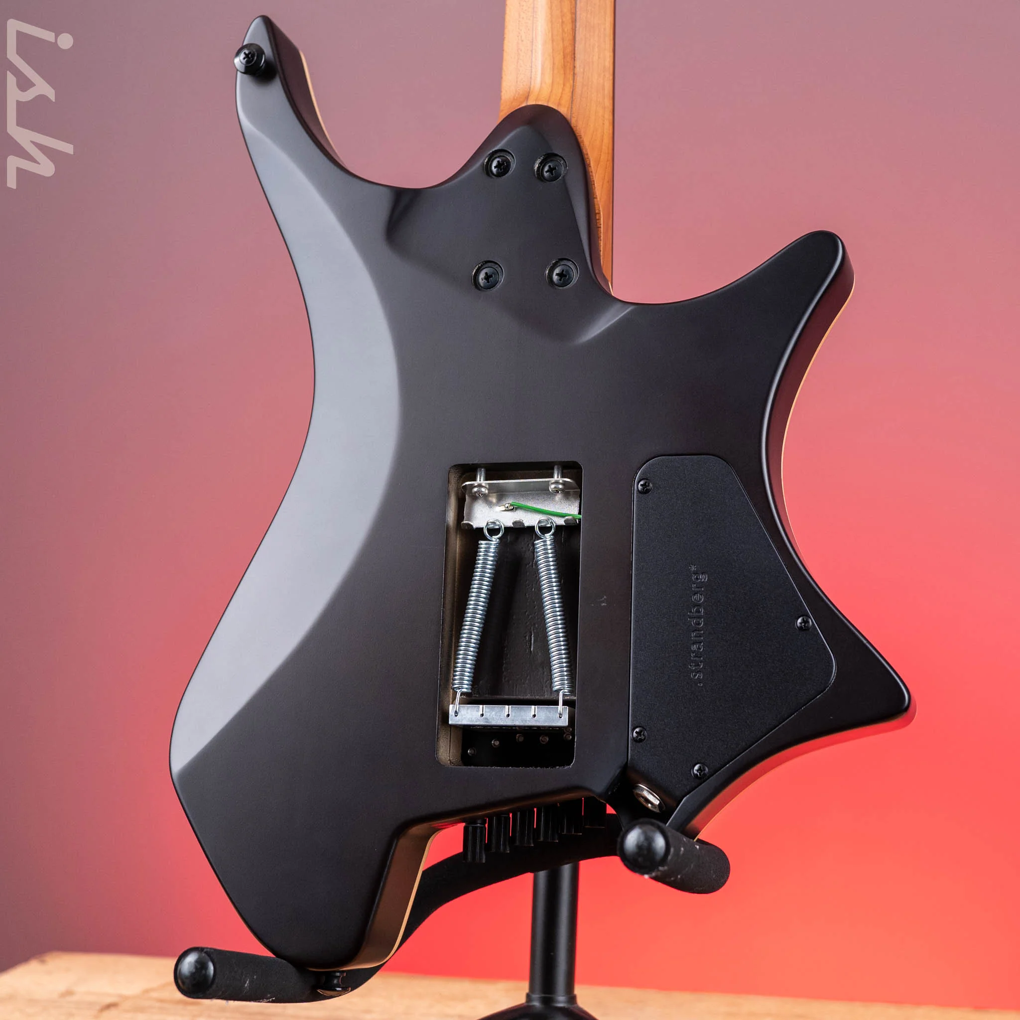 Strandberg Boden Standard NX 6 Lefty Tremolo Charcoal - Image 7