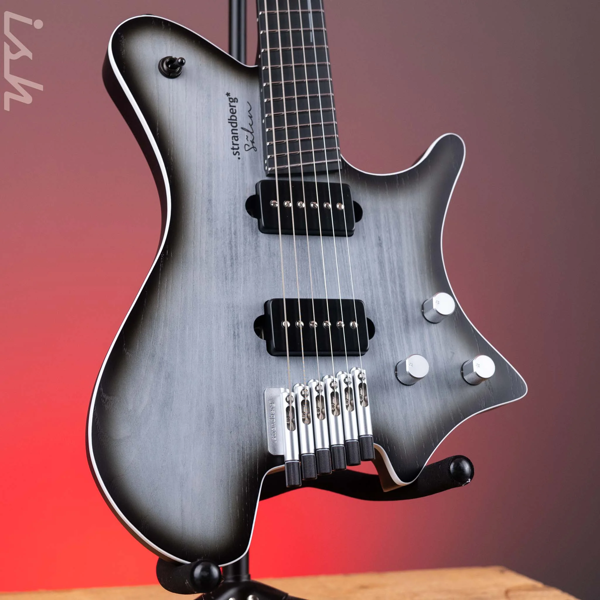 Strandberg Sälen APS Monochrom Limited Edition