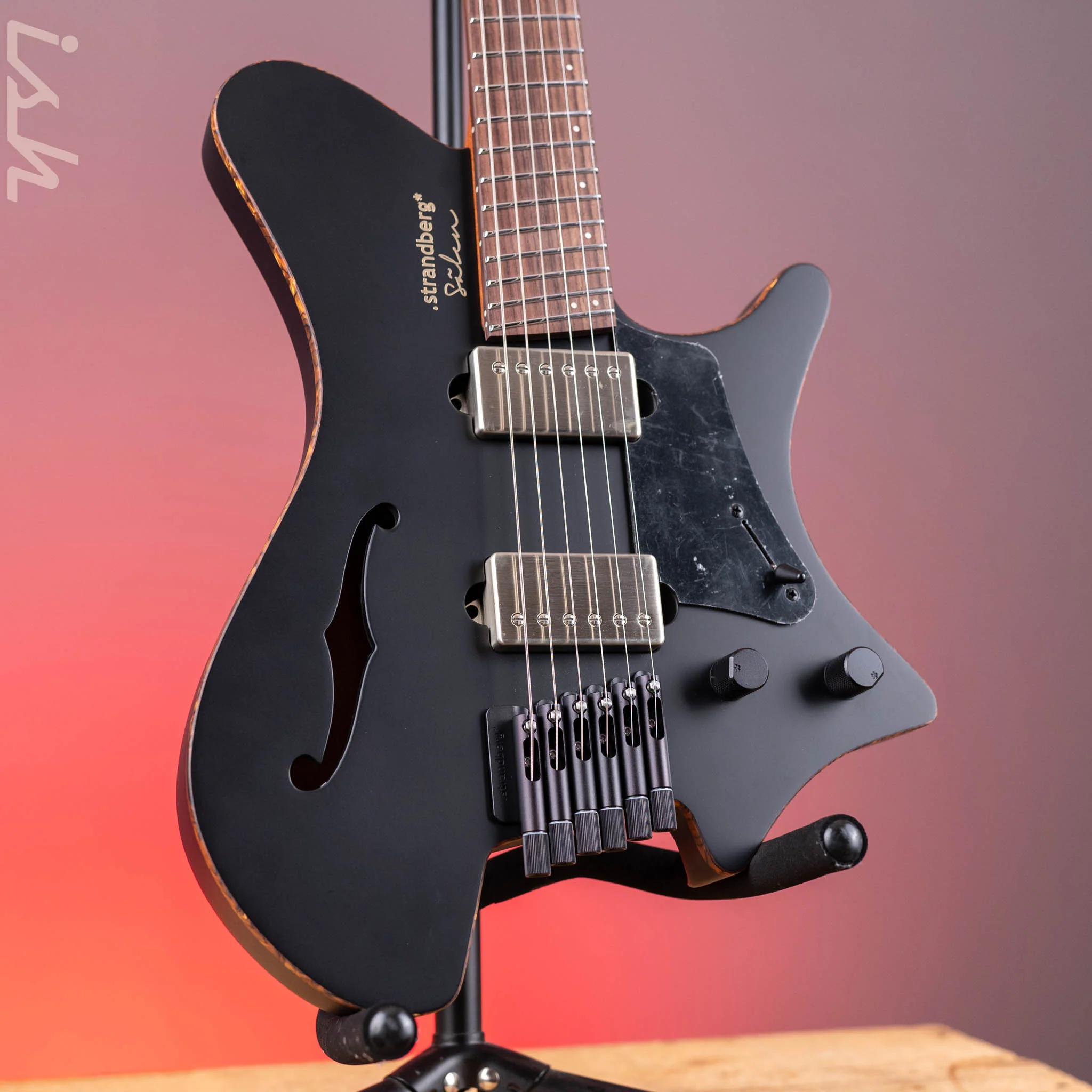 Strandberg Sälen Jazz NX 6 Black Demo