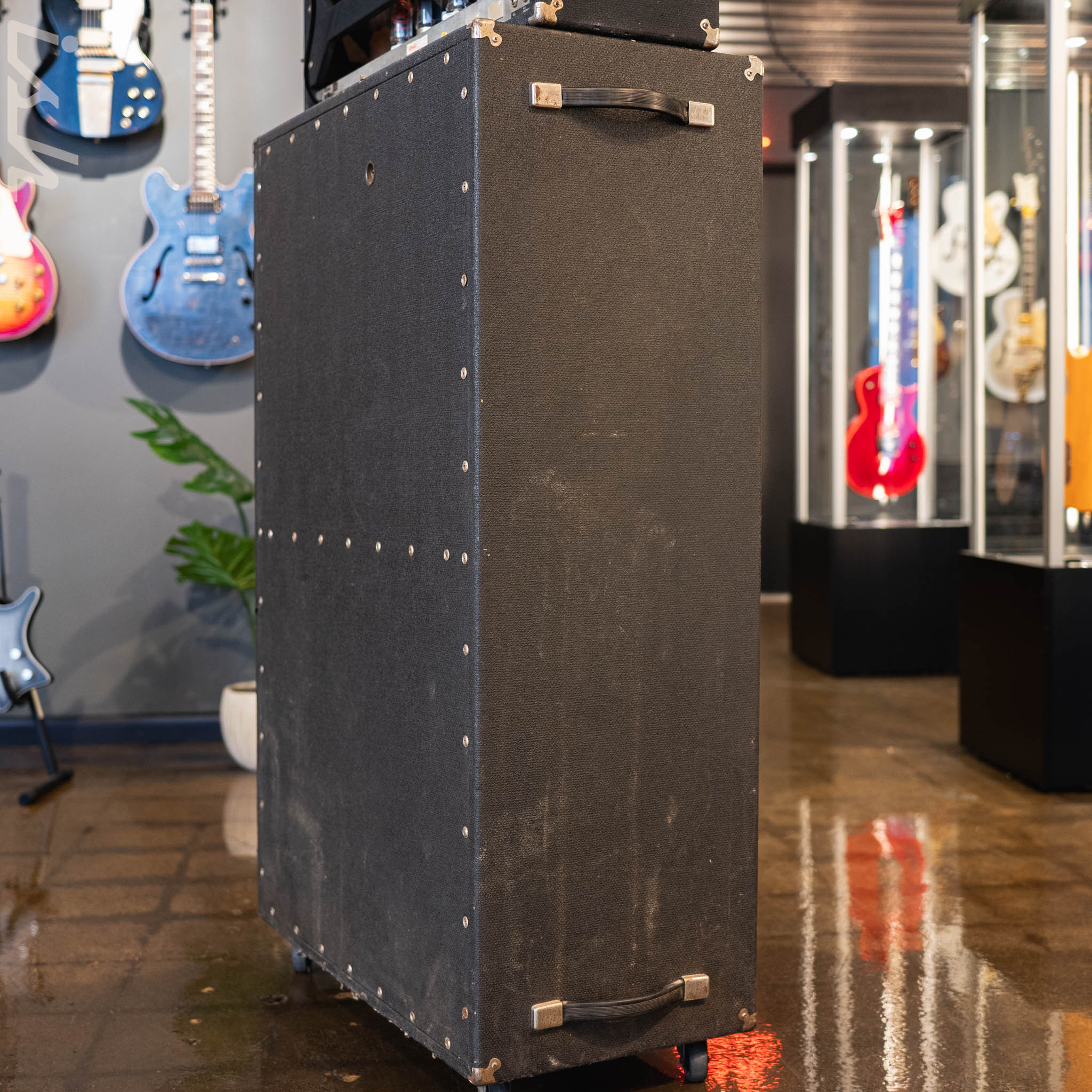 Sunn 2000s Bass Amp Head & Sunn Bass Cabinet - Image 17