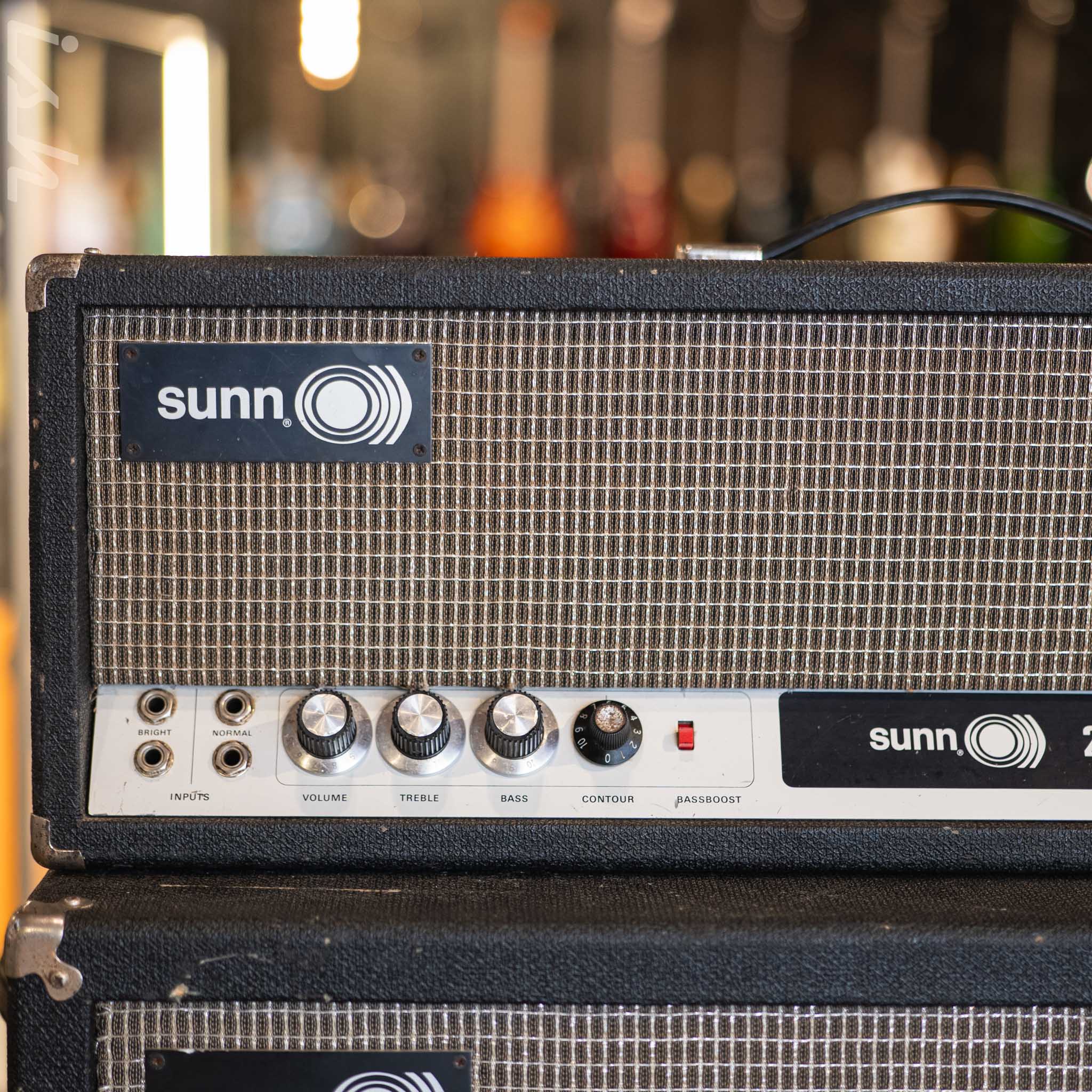 Sunn 2000s Bass Amp Head & Sunn Bass Cabinet - Image 5