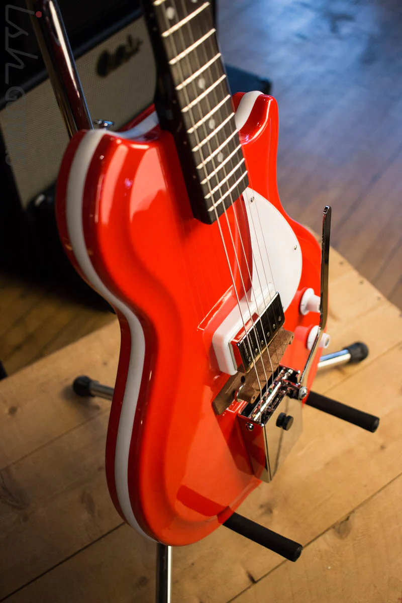 Supro 1572VPR Belmont Vibrato Single Pickup Americana Series Electric Guitar Poppy Red - Image 9