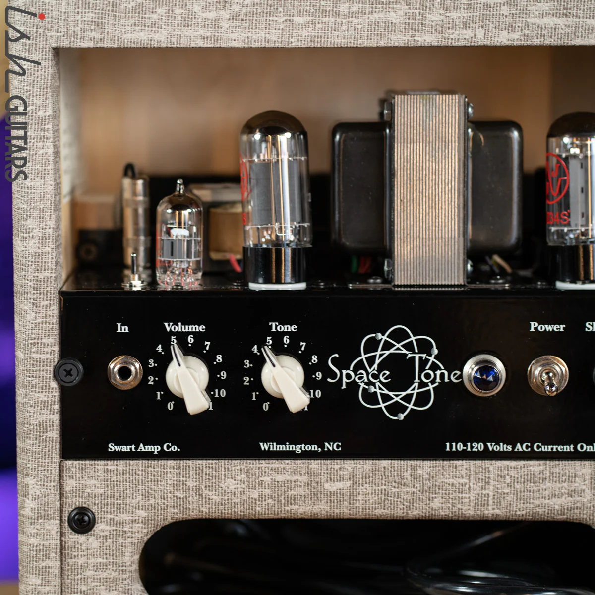 Swart Space Tone 6v6se Guitar Amplifier Custom Fawn Slub Gold Piping Black and Tan Gold Sparkle Grill - Image 3