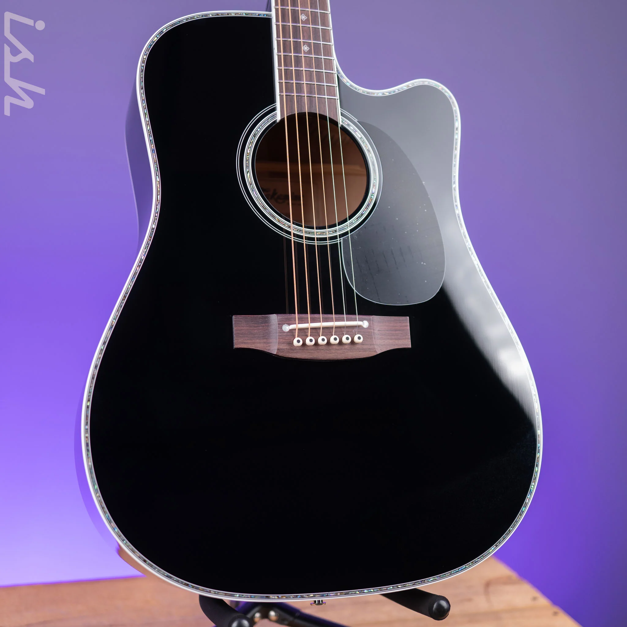 Takamine EF341DX Acoustic-Electric Guitar Black Demo