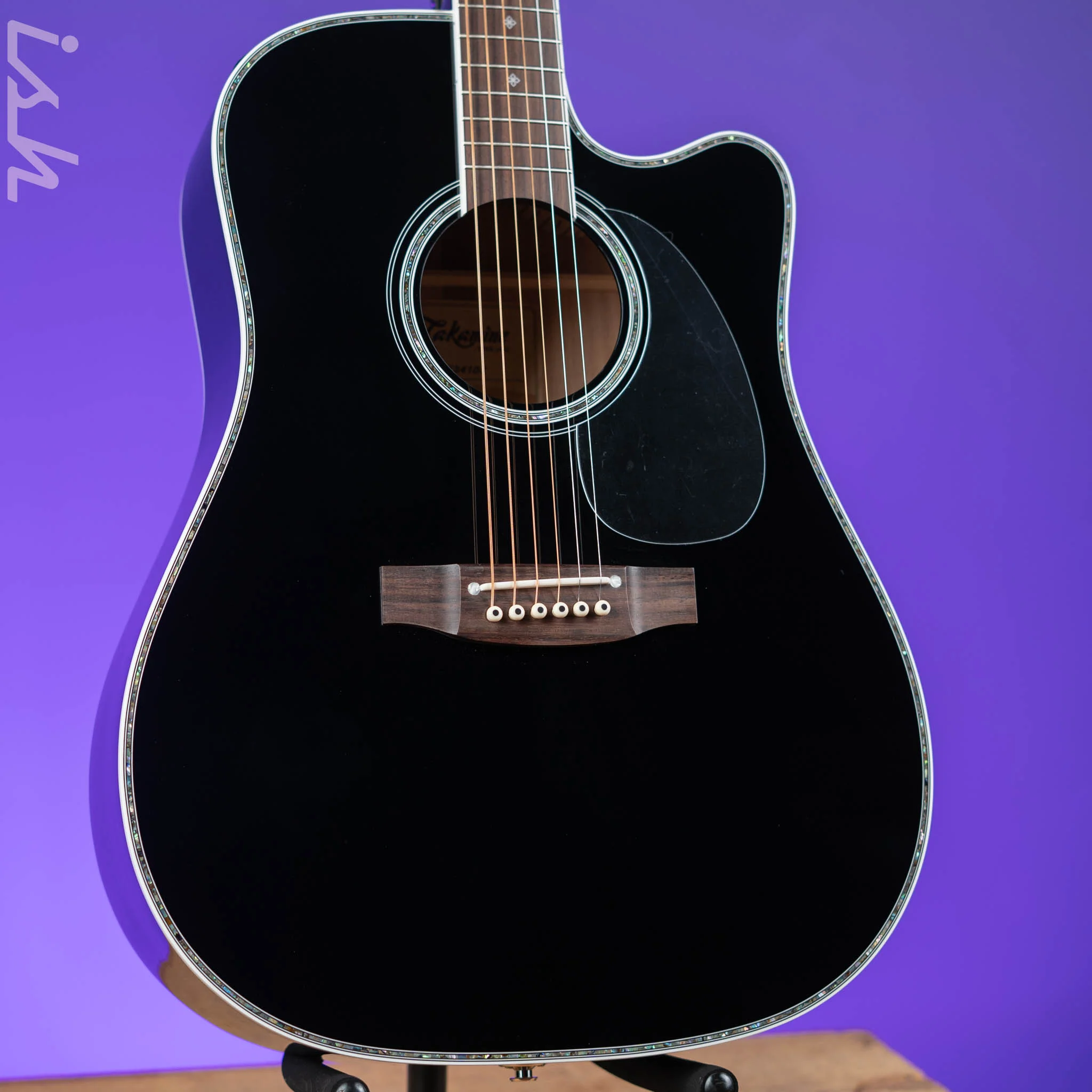 Takamine EF341DX Acoustic-Electric Guitar Black Demo
