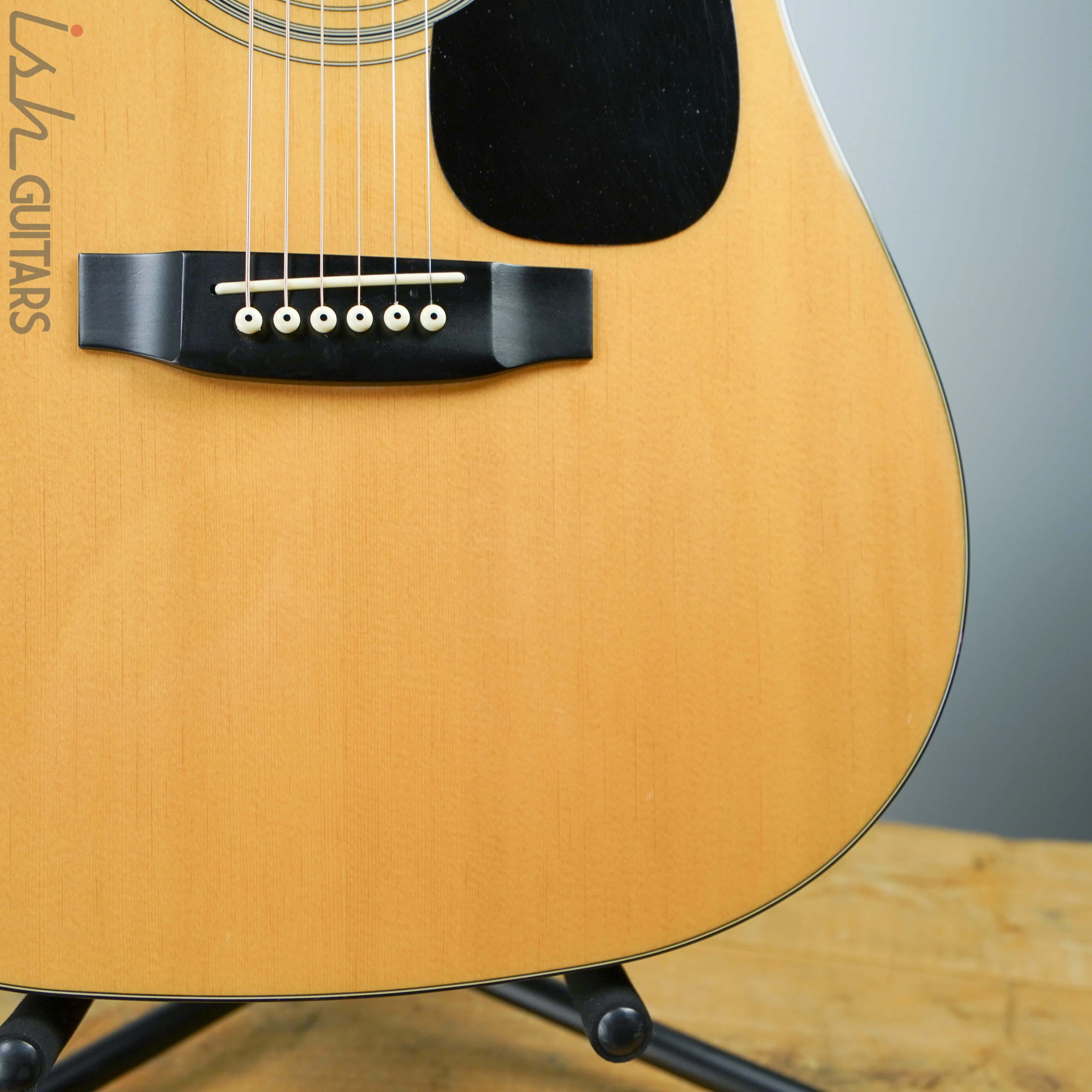 Takamine G-330 Natural w/ Case - Image 4