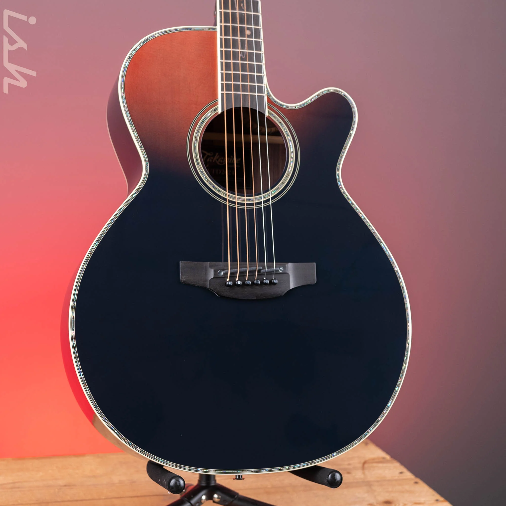 Takamine LTD2024 Solar System Limited Edition Penumbra Blue