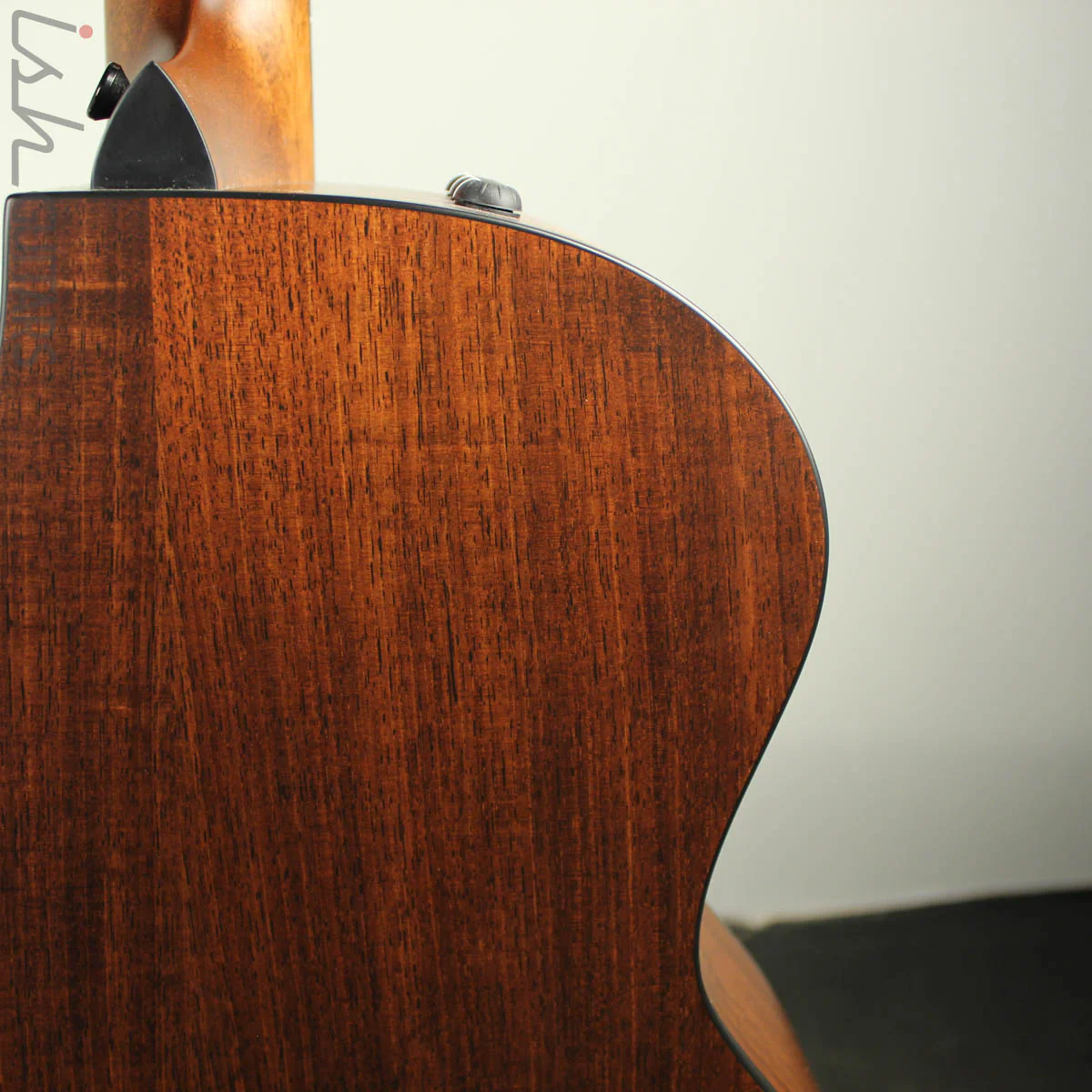 Taylor 324ce Sunburst - Image 7