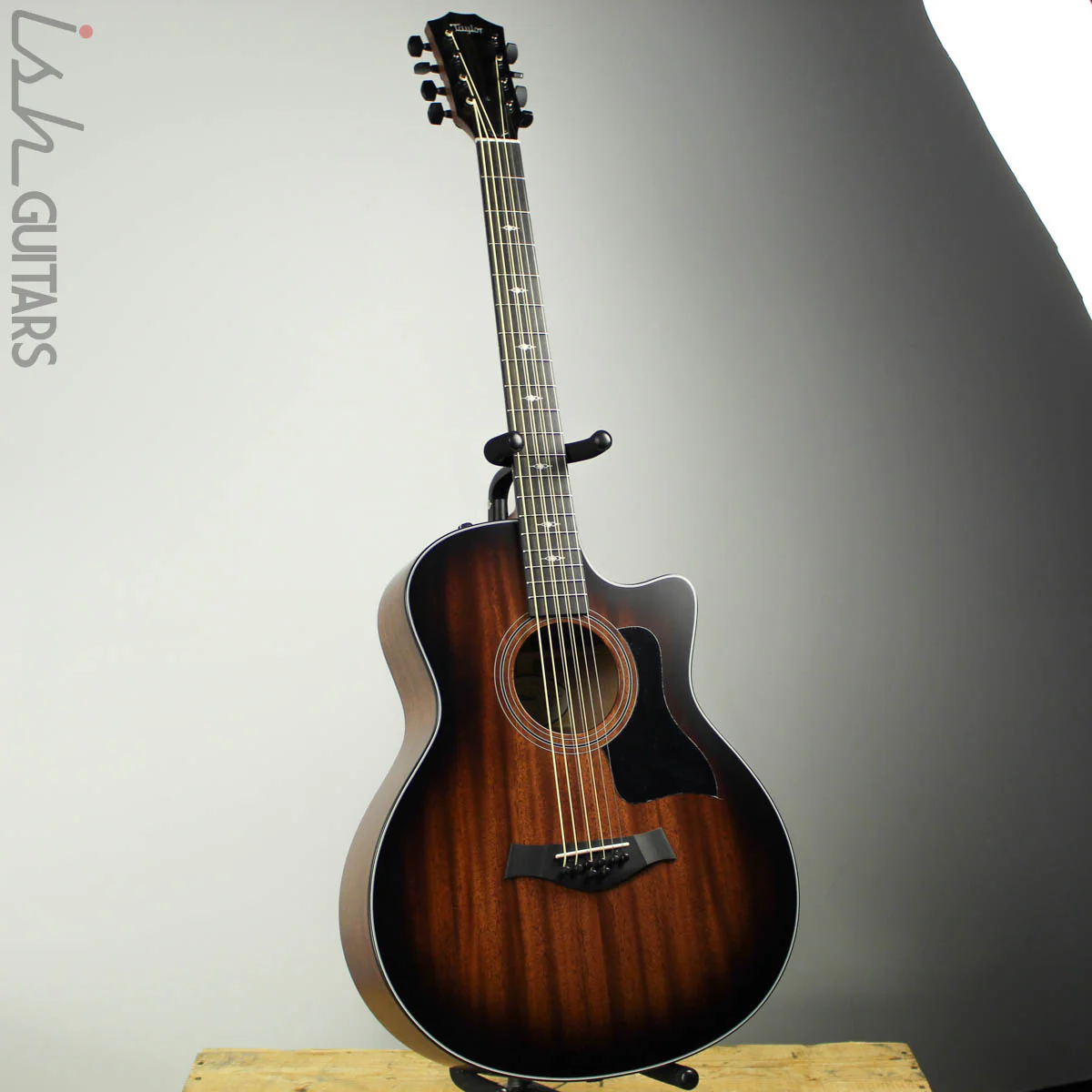 Taylor 326ce Baritone-8 String LTD - Image 2