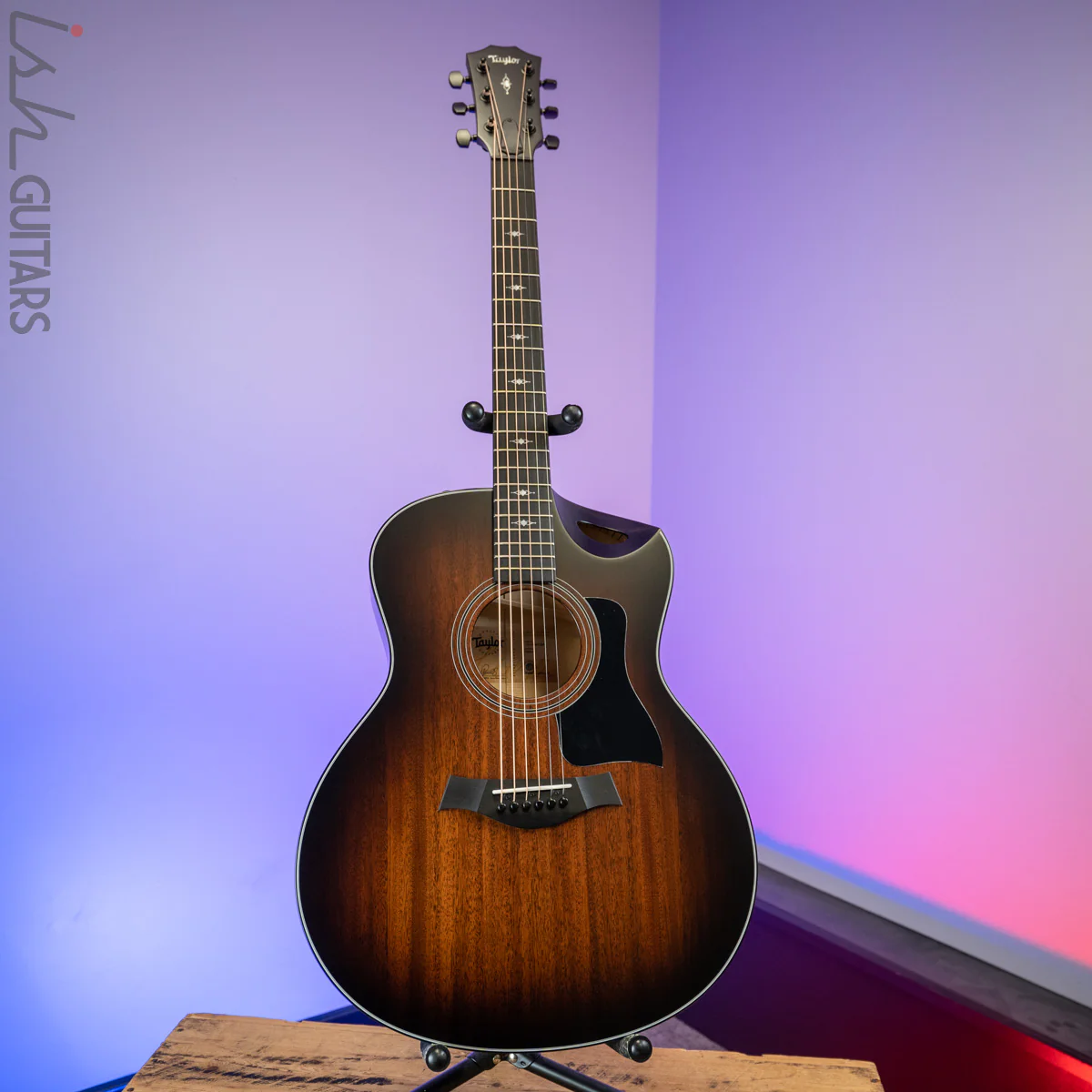 Taylor 326ce Urban Ash/Mahogany - Image 2