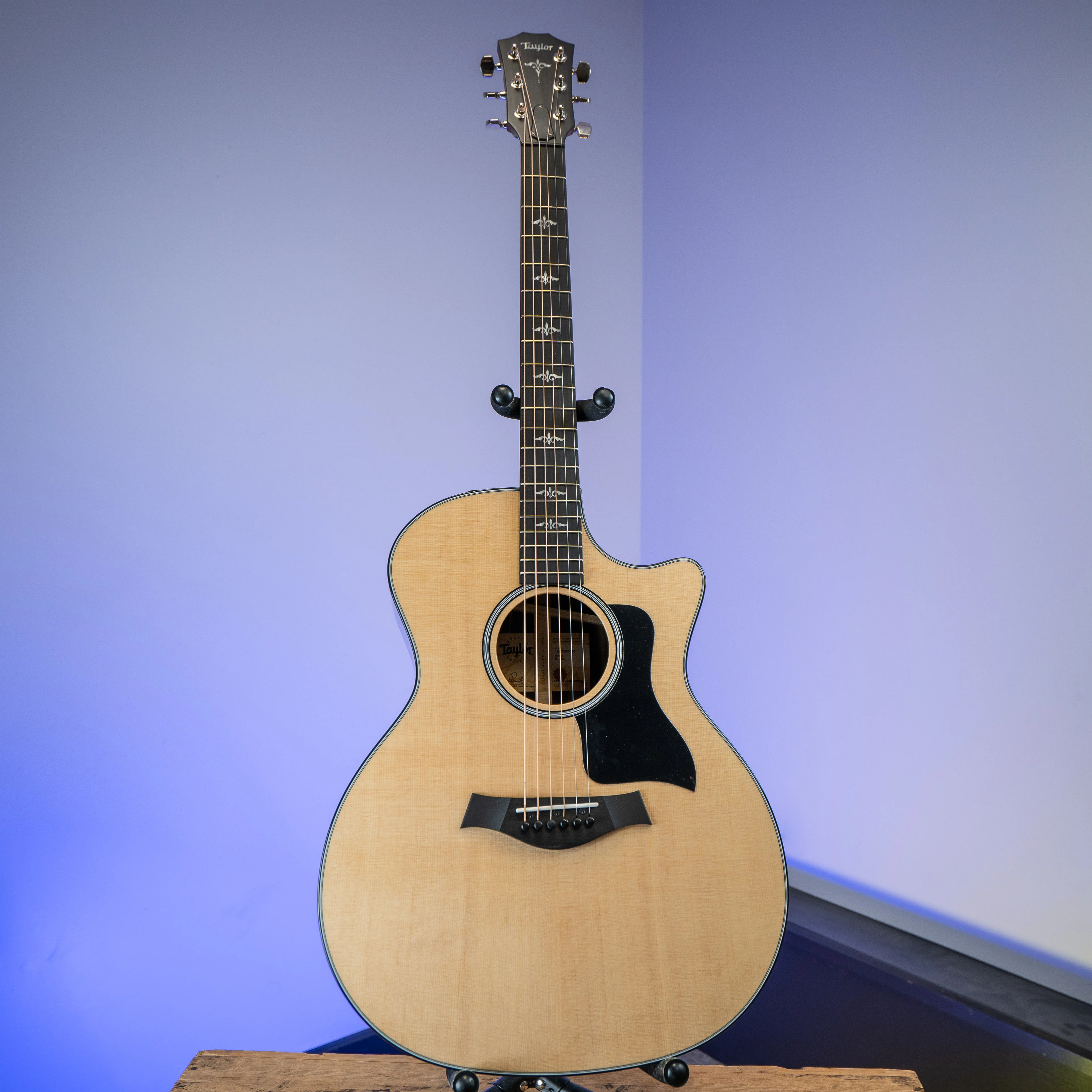 Taylor E14ce LTD Grand Auditorium Spruce/ Striped Ebony - Image 3