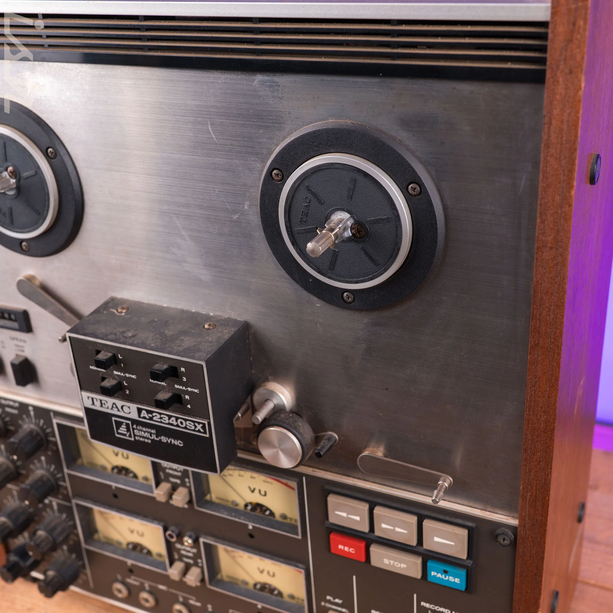 TEAC A-2340SX 4 - Channel Simul-Sync Stereo Tape Deck w/ RC-129 Remote Control - Image 5