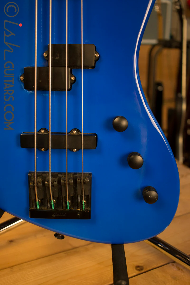 USA Guild Pilot Fretless Rare Blue w/ Case - Image 5