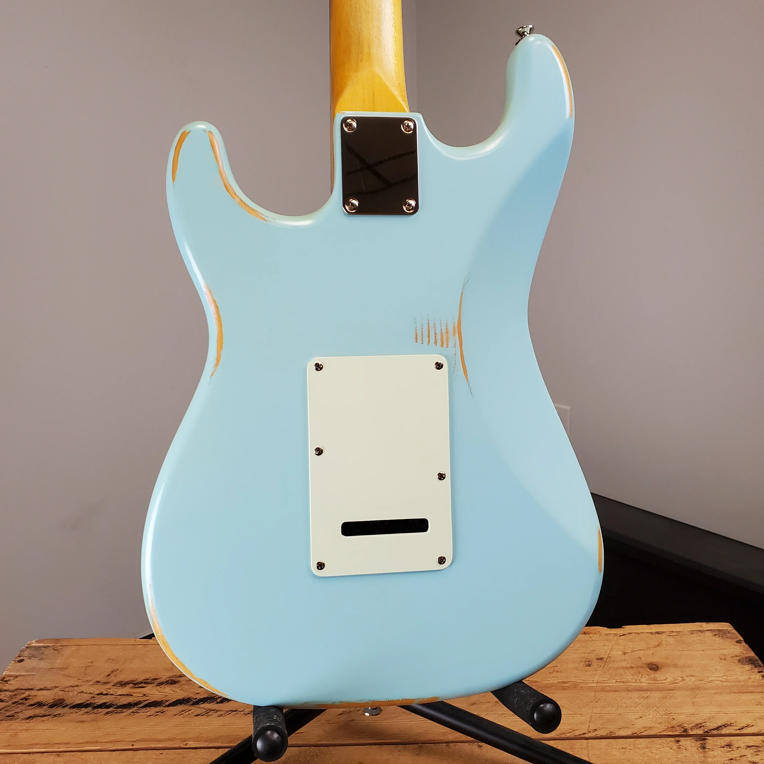 Vintage Icon Series V6 Strat Style Reliced Sonic Blue - Image 7