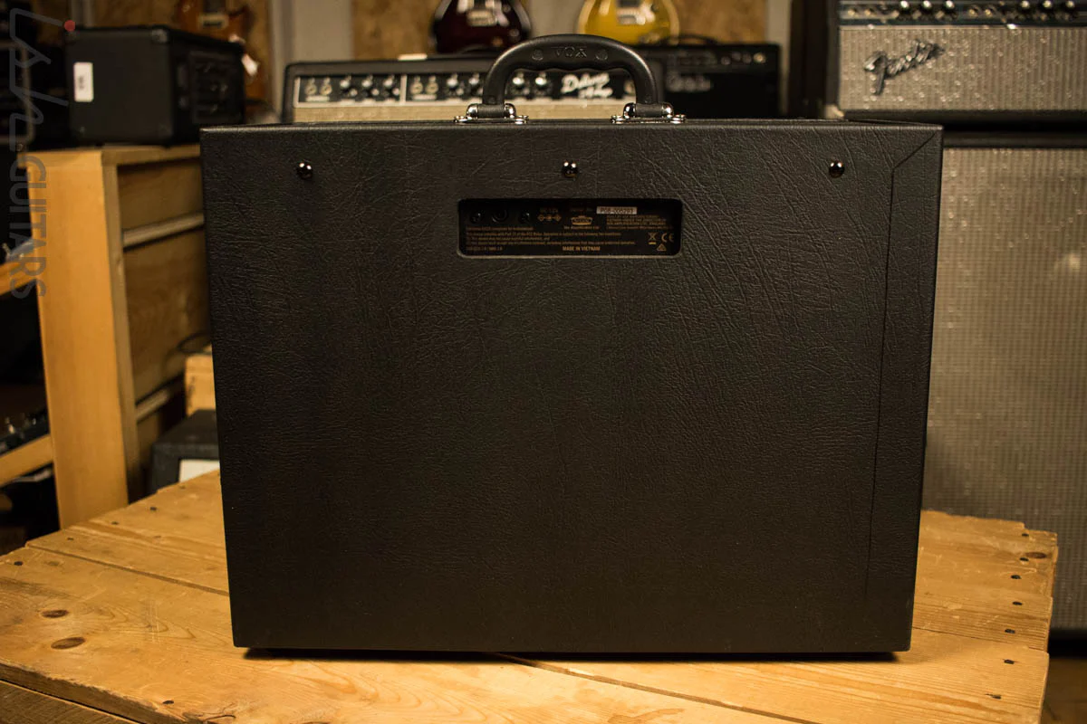 Vox AV15 15W 1x8" Analog Valve Modeling Guitar Amp - Image 4
