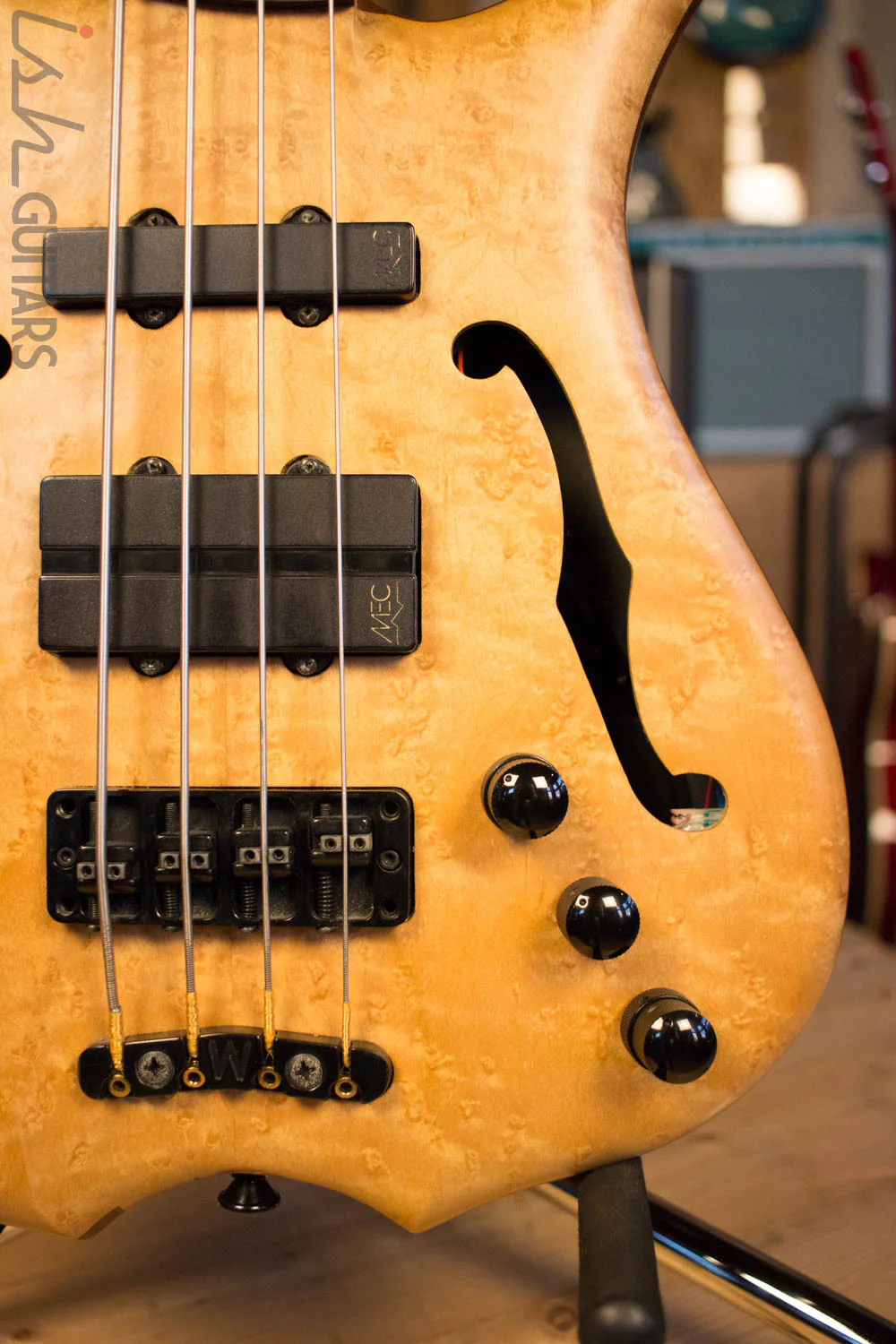 Warwick Infinity Fretless - Image 4