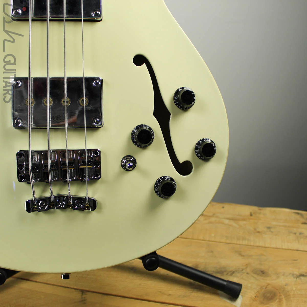 2018 Warwick Teambuilt Pro Series Star Bass Maple 4 Solid Creme White High Polish - Image 3