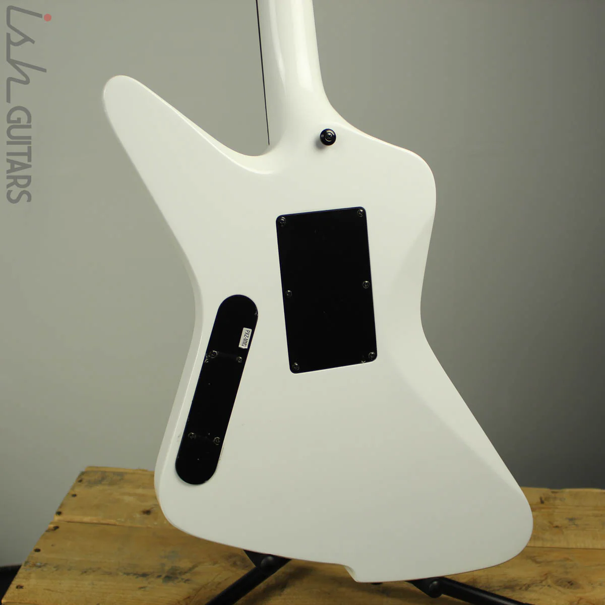 2016 Washburn Parallaxe Priestess Z20FR Marzi Montazeri Signature Electric Guitar Gloss White - Image 8