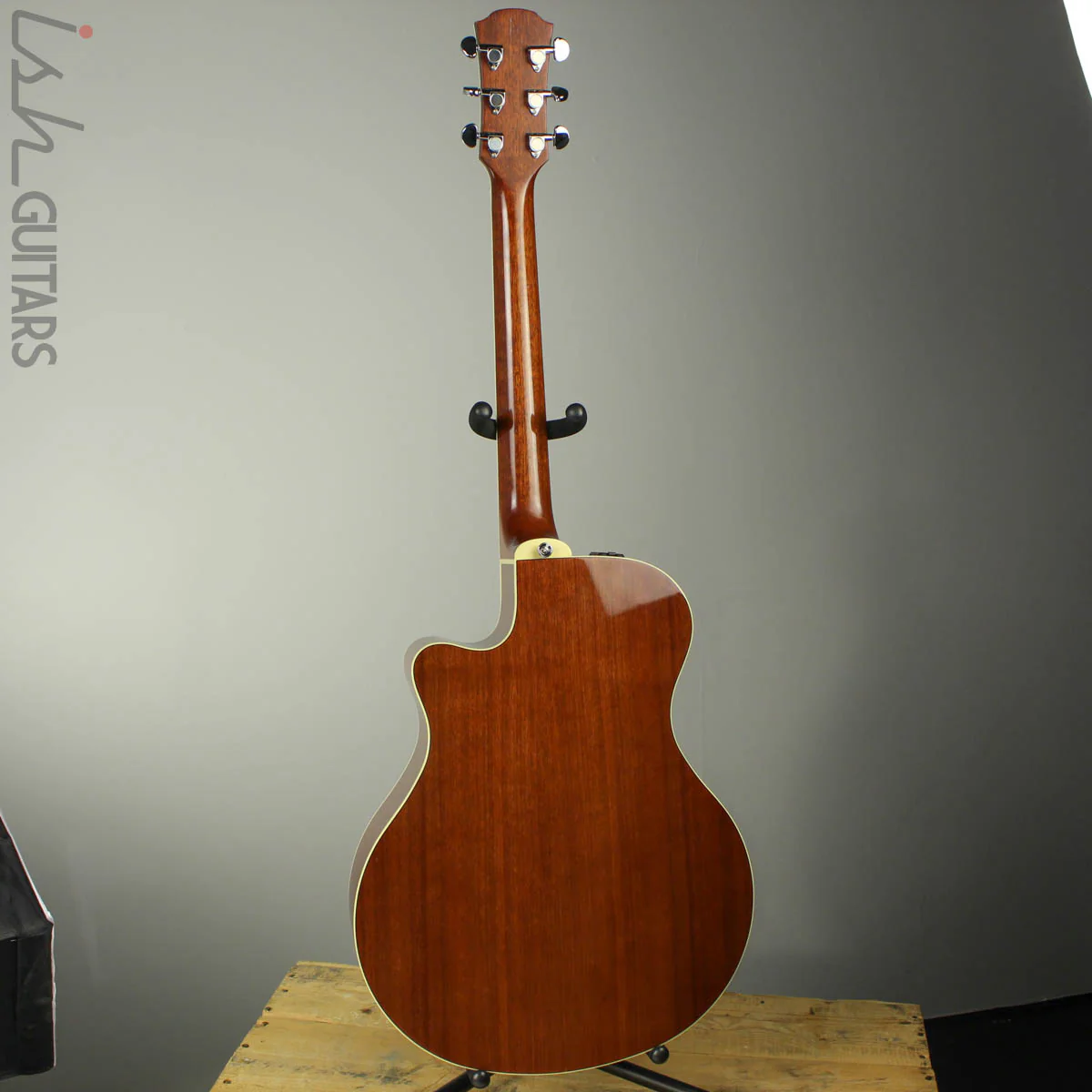 Yamaha APX700II Acoustic Electric Guitar Natural - Image 6